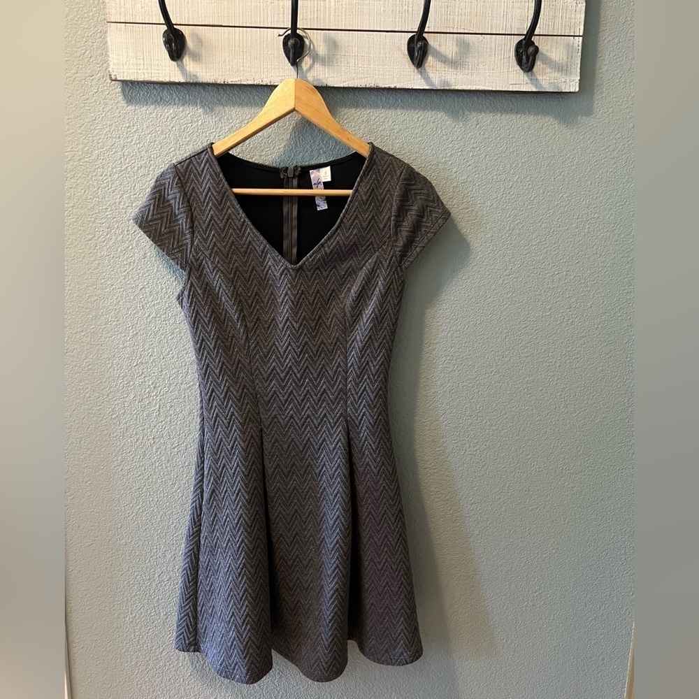 Alya dress size small